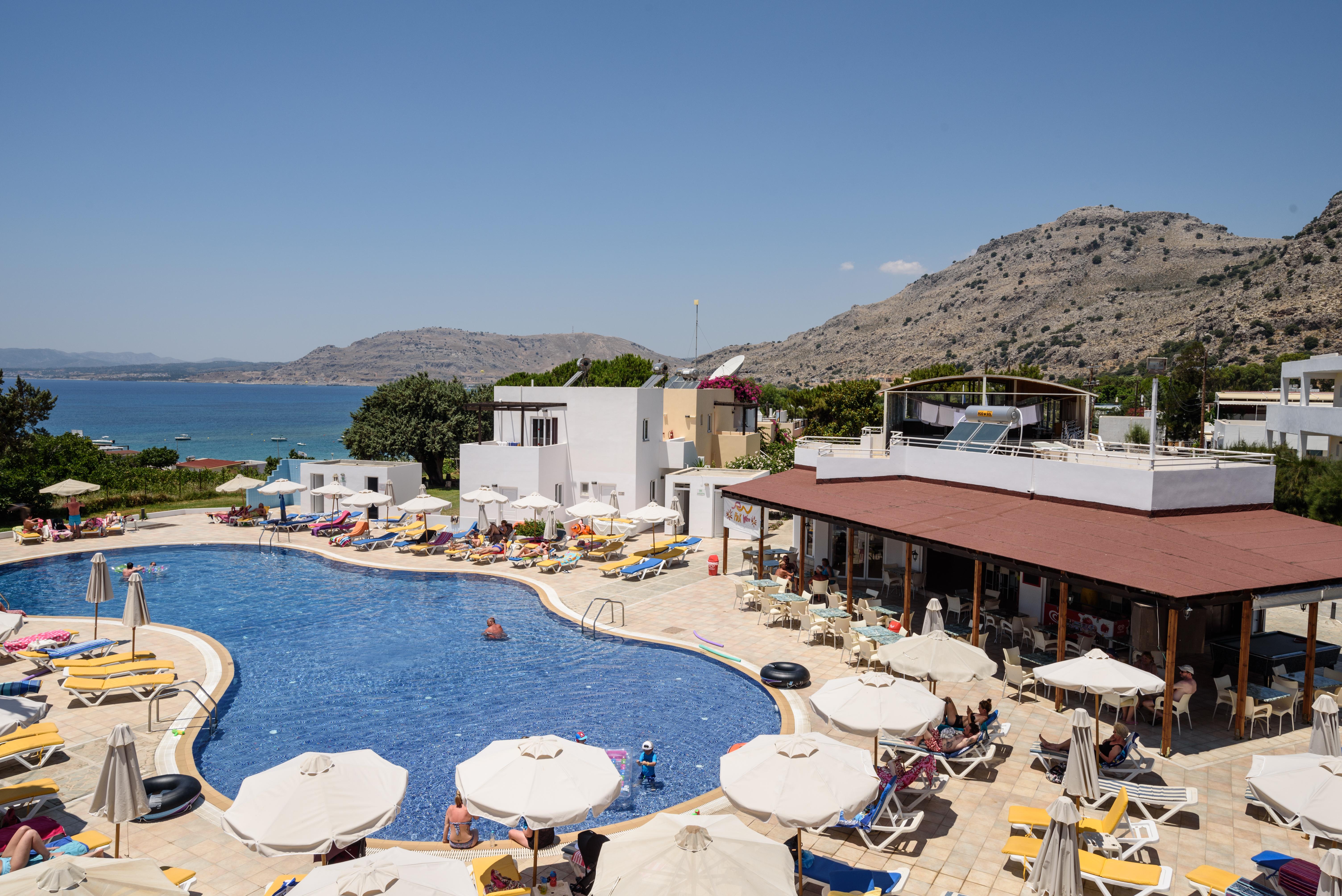 Matina Pefkos Aparthotel Pefki  Bagian luar foto